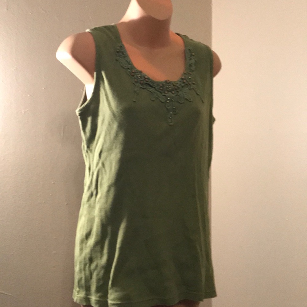 $3 IF BUNDLED Tank top